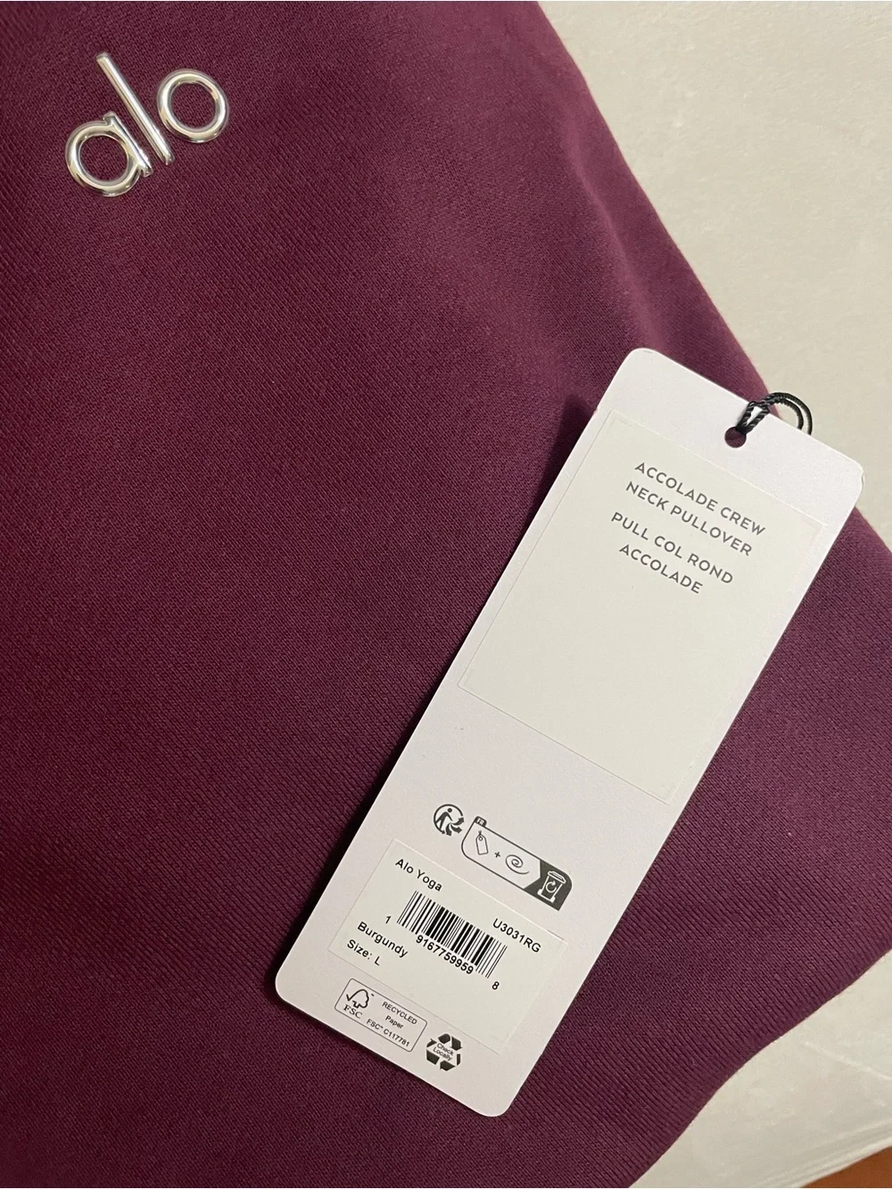 ALO Yoga NWT Accolade Crewneck Pullover Sweatshirt in Burgundy Size L